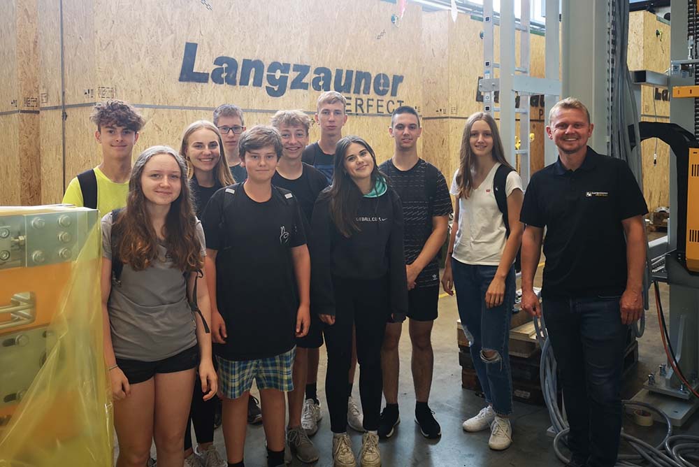 Learners of HTL Andorf at Langzauner